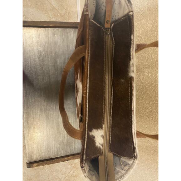 Myra Cow Hide  shoulder bag - Picture 2 of 7